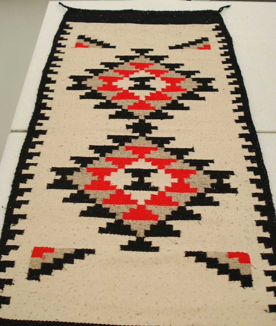 collections/objects/rug-a2007-3-26