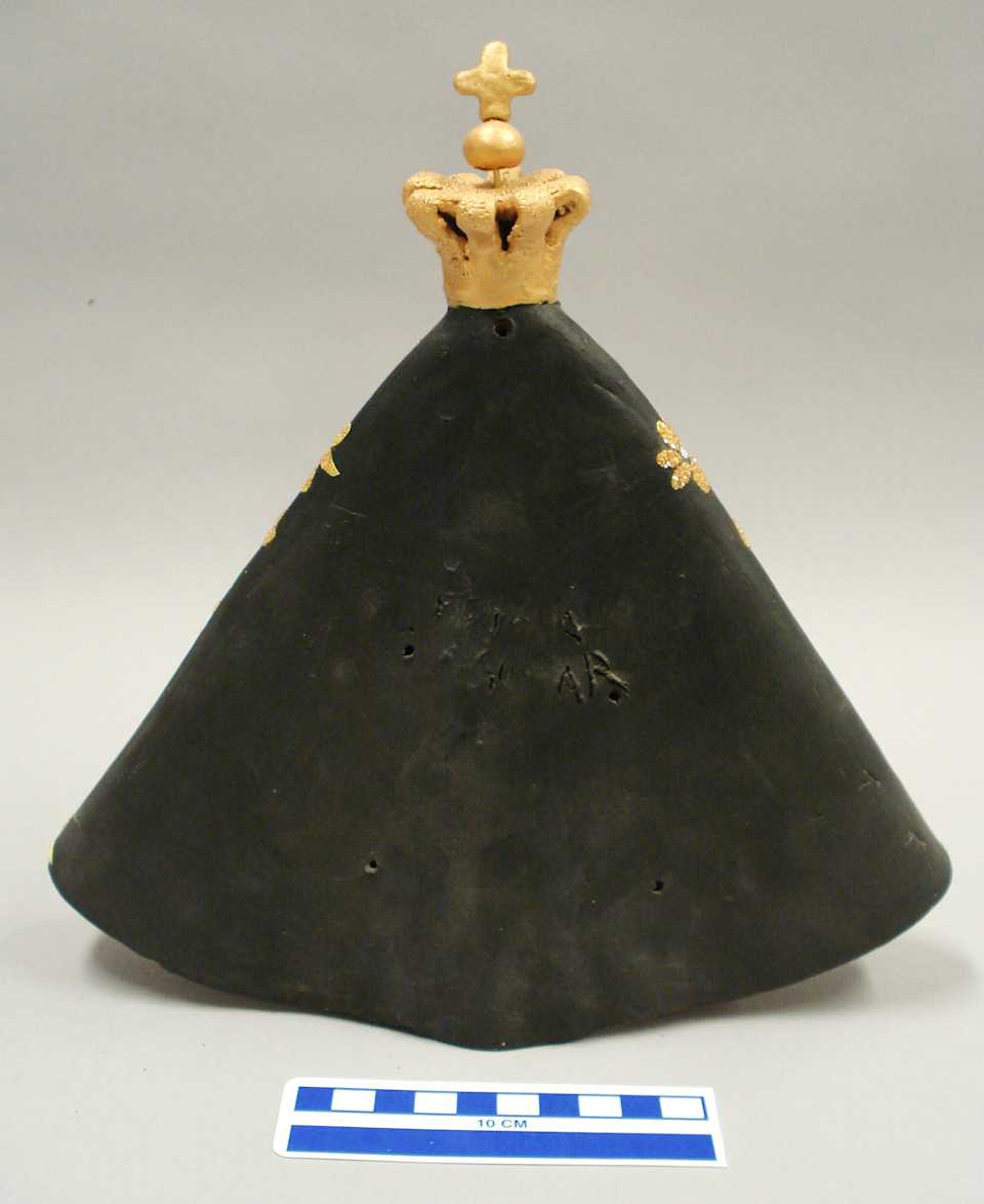 collections/objects/statue-a2009-8-1