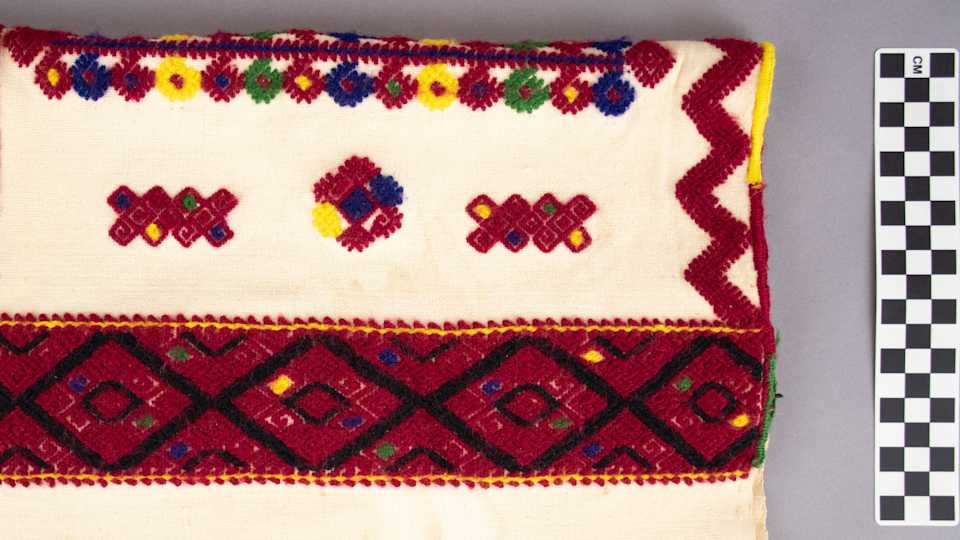 collections/objects/shirt-a77-1-46