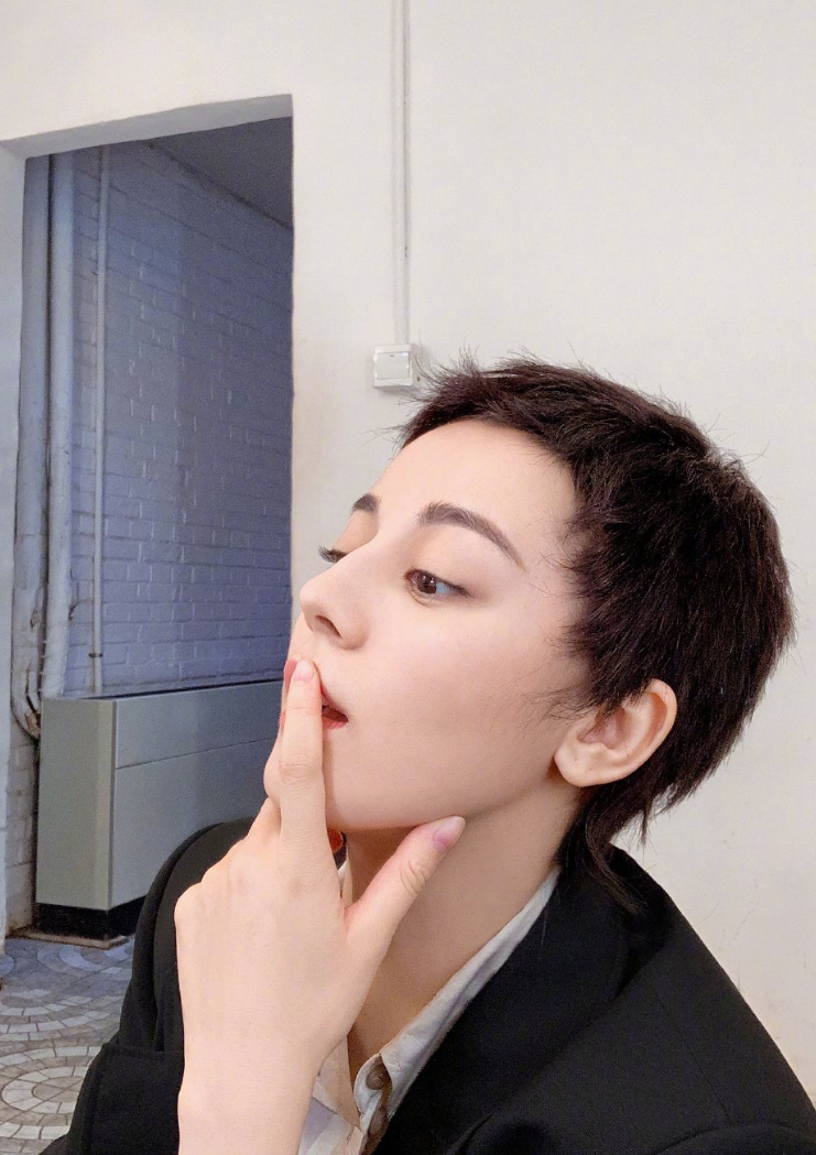 Dilraba Dilmurat Trades In Her Long Hair For A Short Buzzcut