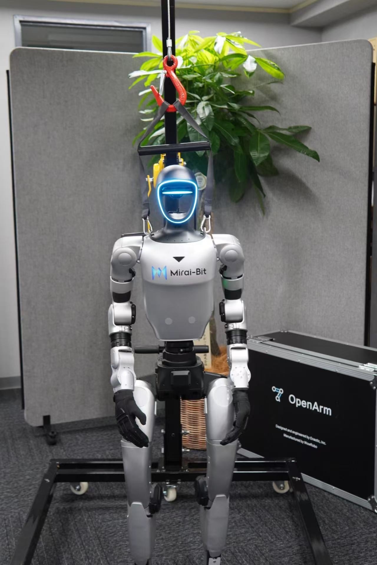 Unitree G1を用いたヒューマノイドロボットの研究開発