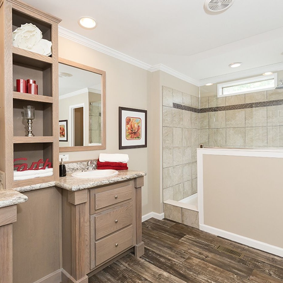 101 Master Bathrooms With Tile Flooring Photos