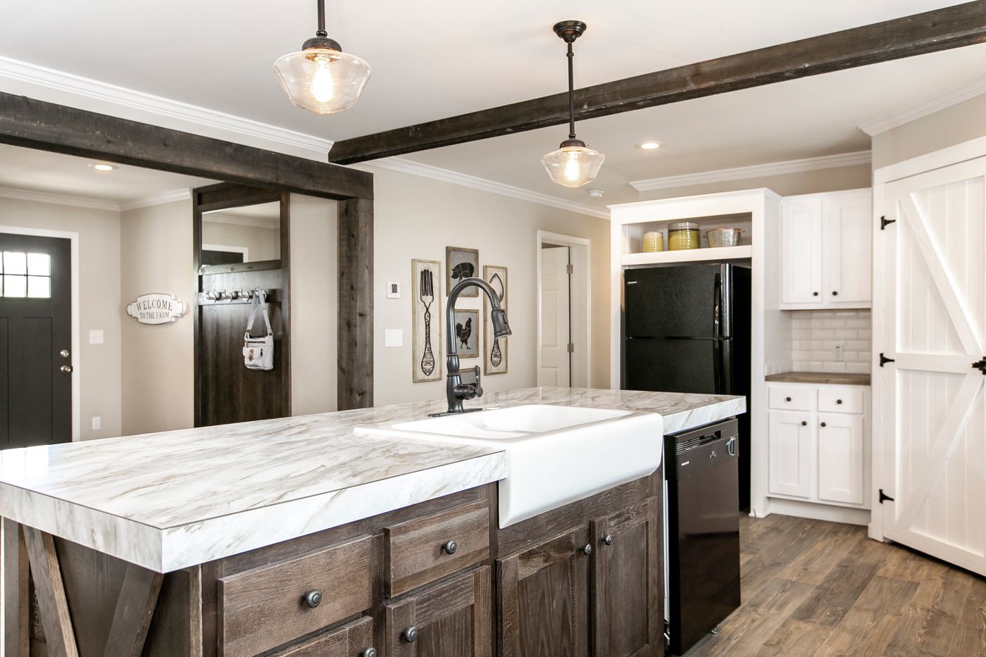 Farmhouse Manufactured Homes l Clayton Studio, image size:1400x933