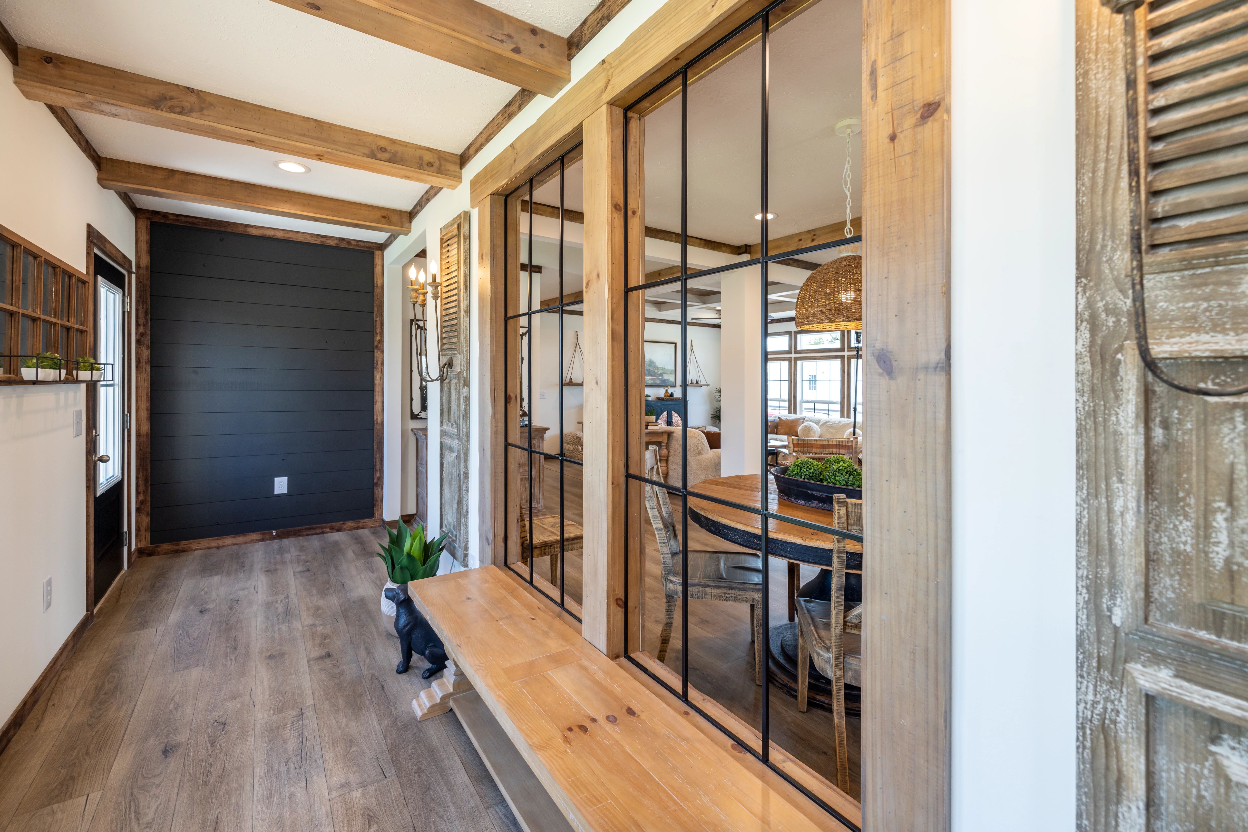 Manufactured Homes With Foyers | Clayton Studio, image size:5120x3415