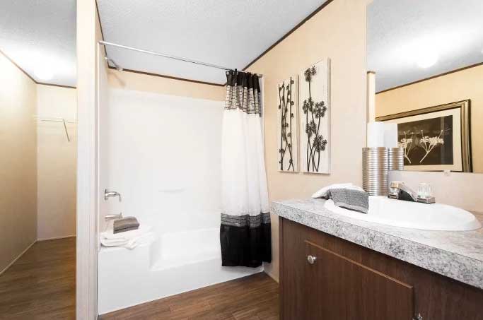 5 Bathroom Shower Design Ideas For Your Manufactured Home