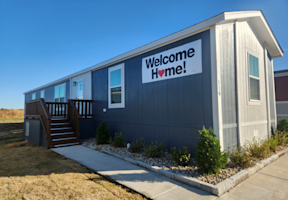 Clayton Homes donates new residence to Family Promise