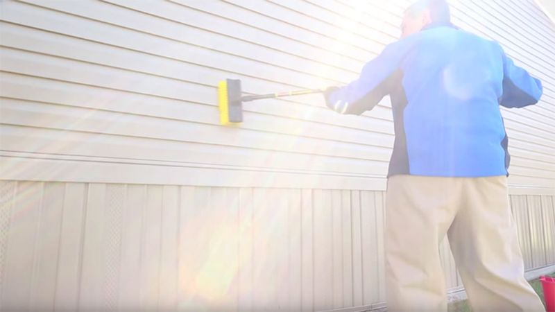 Here's how to clean vinyl siding on your house - Reviewed