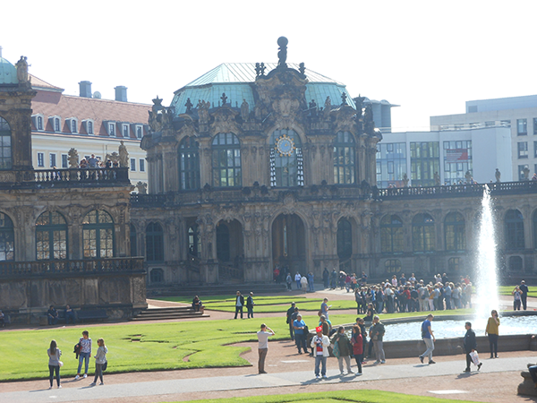 dresdner-zwinger-glockenspielpavillion