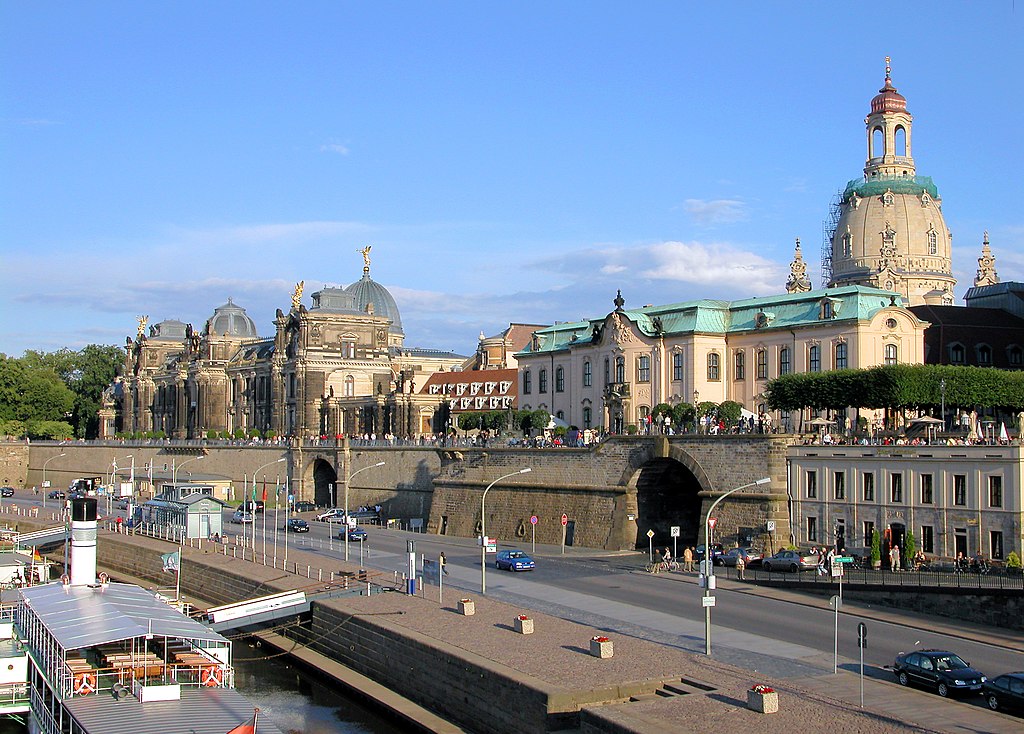 Dresden: Terrassenufer und Brühlsche Terrasse; Sekundogenitur