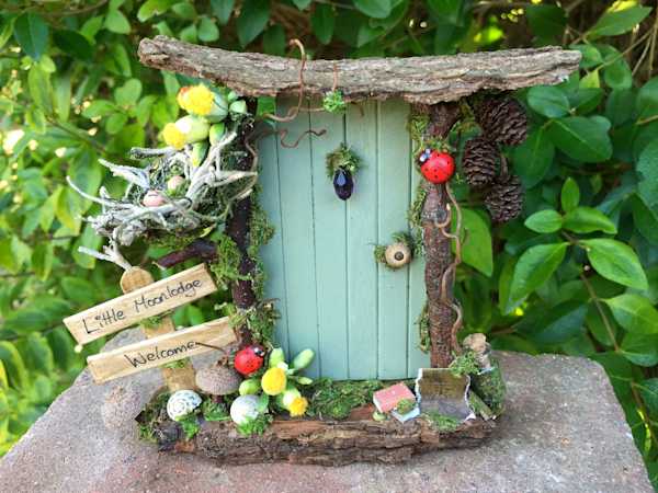 Green Fairy Door with Opening Door 