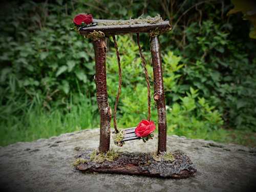 Red Flowery Fairy Swing