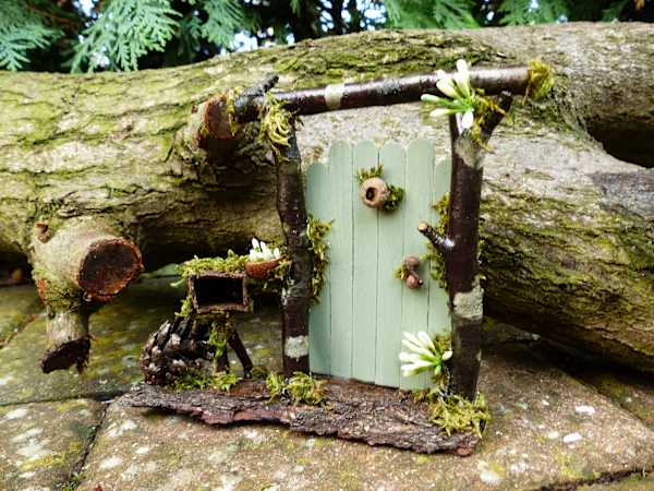 Fairy Door with Fairy Garden Postbox