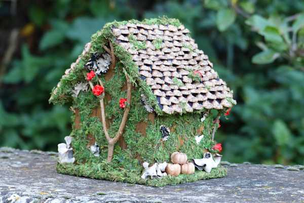 Miniature Rosebud Fairy Cottage