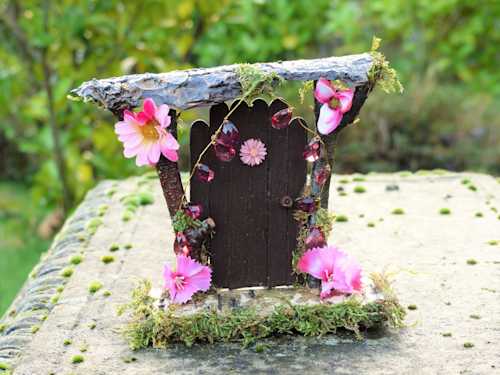 Flowery Pink Fairy Door