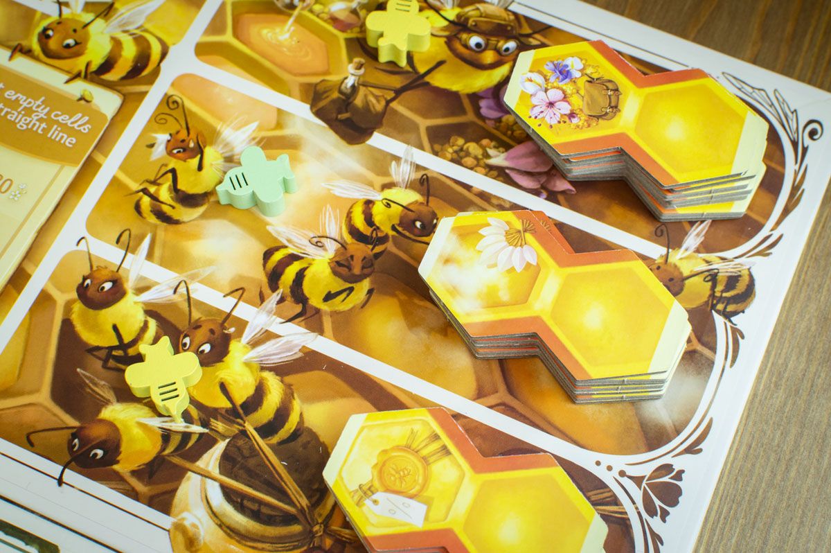 Honey Buzz családi társasjáték - kaptárlapkák