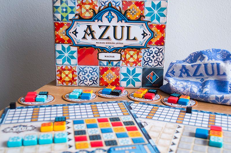Azul társasjáték - doboz, manufaktúrakorongok és csempék