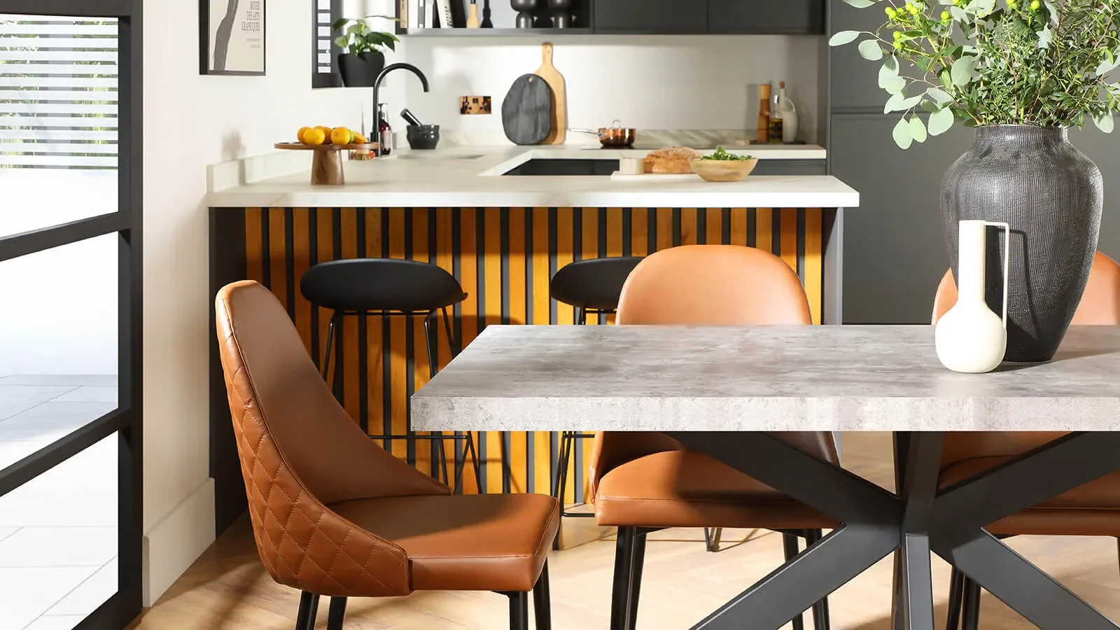 6 ways to introduce industrial style to the modern home > Banner