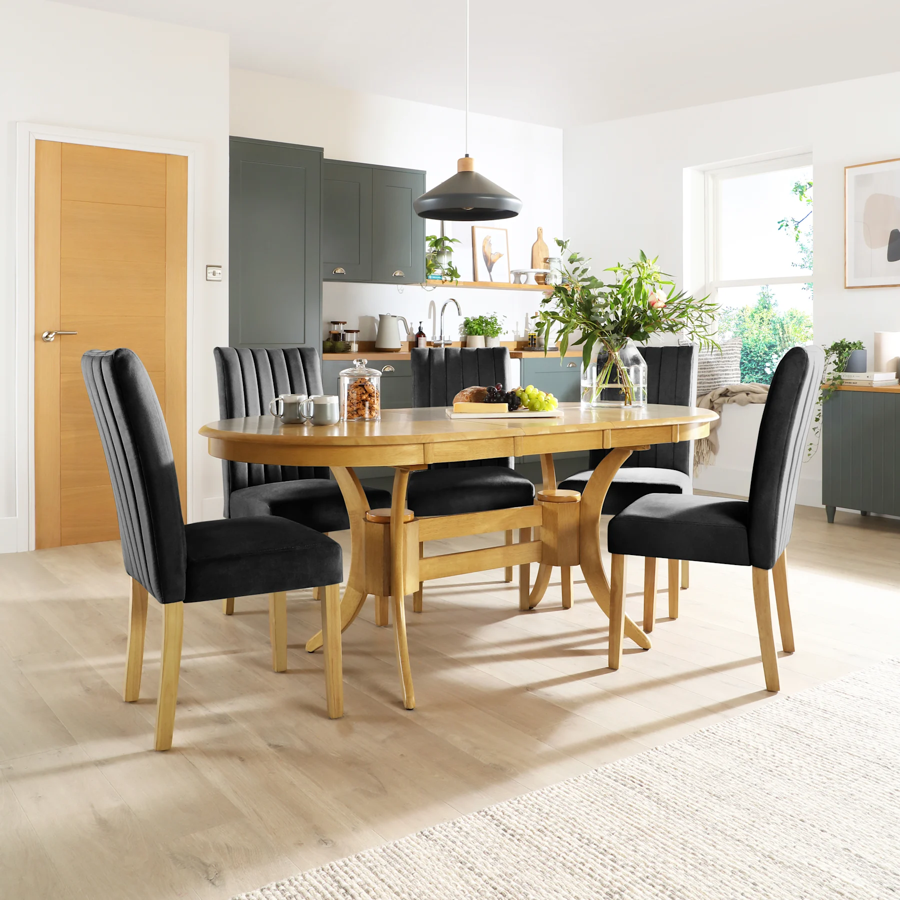 Townhouse Oval Extending Dining Table & 4 Salisbury Chairs, Natural Oak Finished Solid Hardwood, Black Classic Velvet, 150-180cm