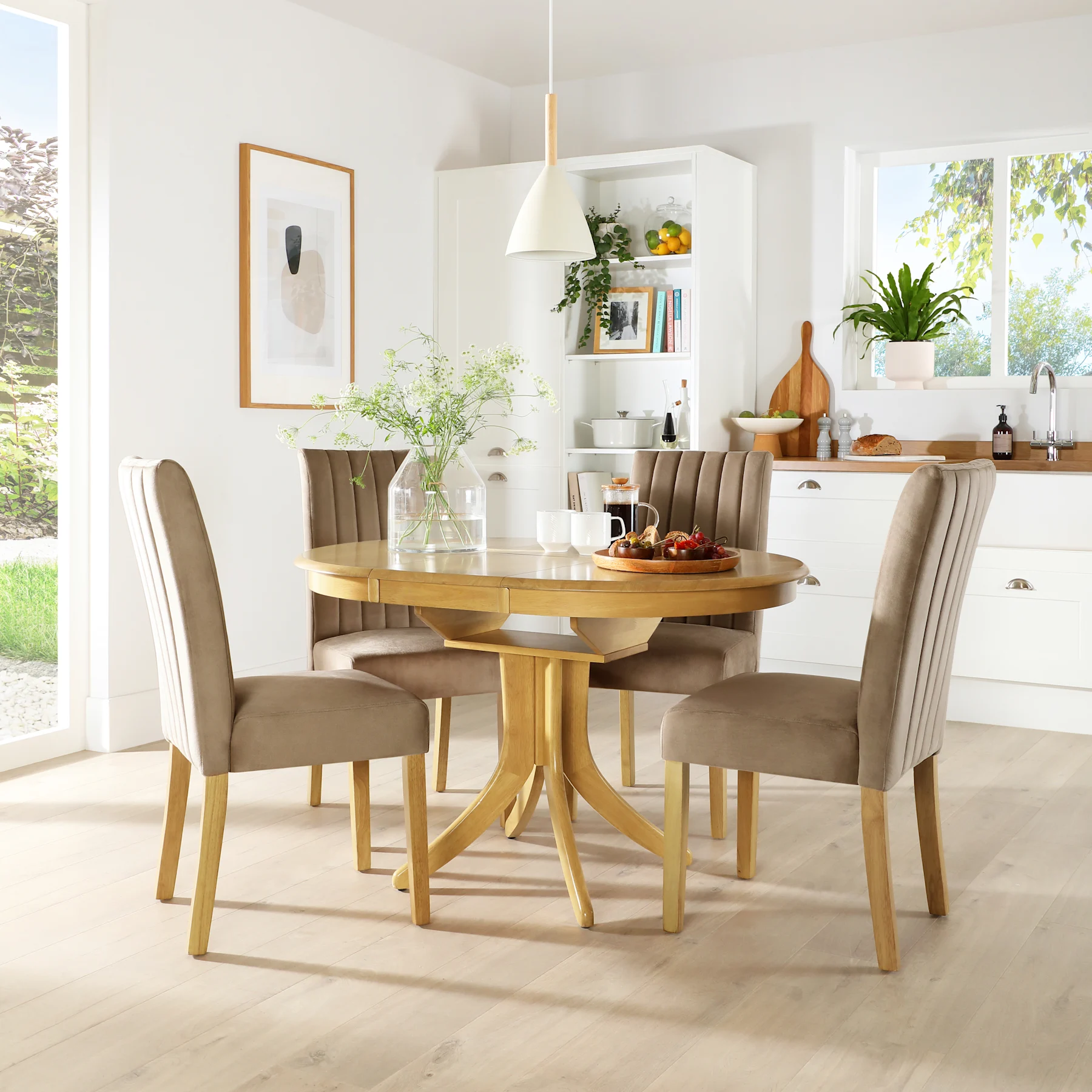 Hudson Round Extending Dining Table & 6 Salisbury Chairs, Natural Oak Finished Solid Hardwood, Beige Classic Velvet, 90-120cm
