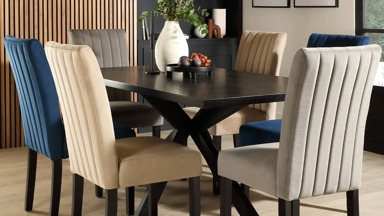 10 tips for styling mismatched dining chairs > banner