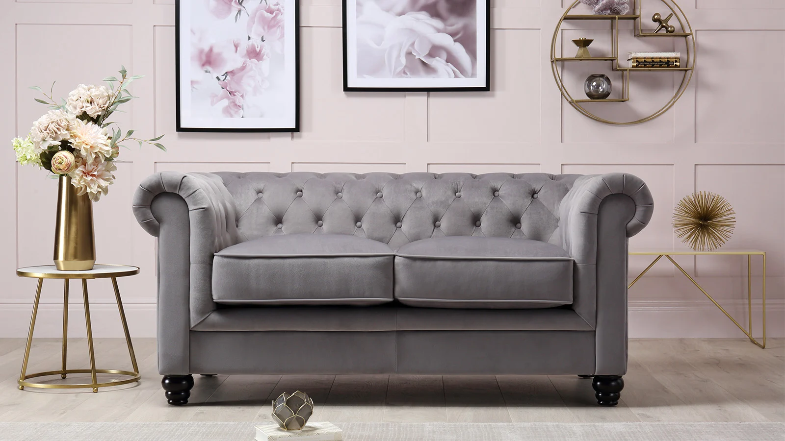 What is a Chesterfield sofa: The ultimate guide > banner