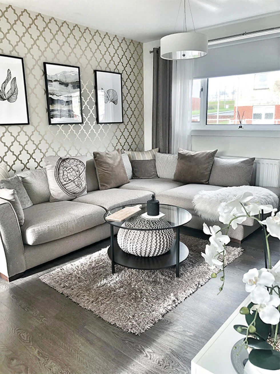 HWL How feature walls dress up this chic neutral home in Scotland Claire-Louise > banner