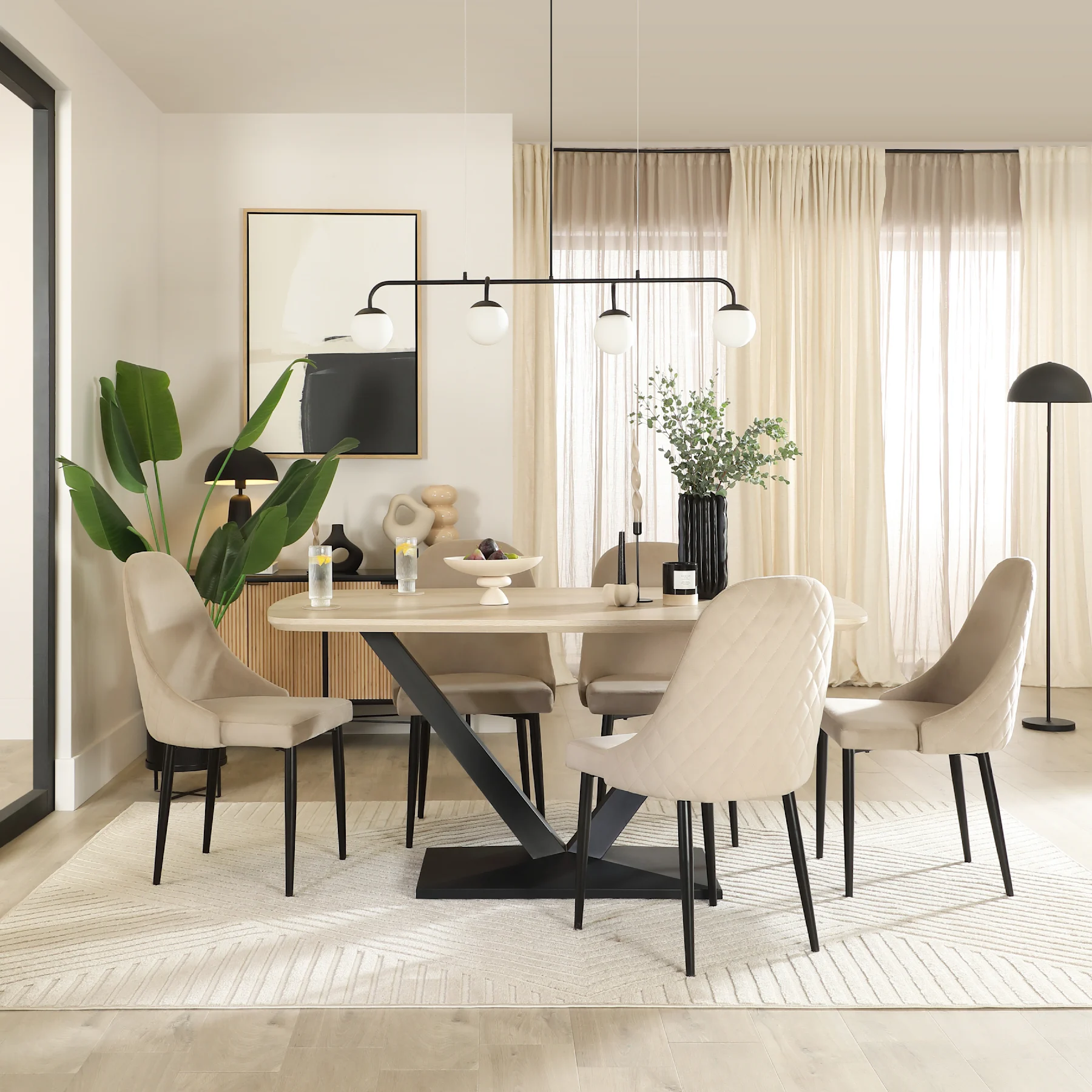 Avanta Dining Table & 4 Ricco Dining Chairs, Light Oak Effect & Black Steel, Champagne Classic Velvet, 160cm
