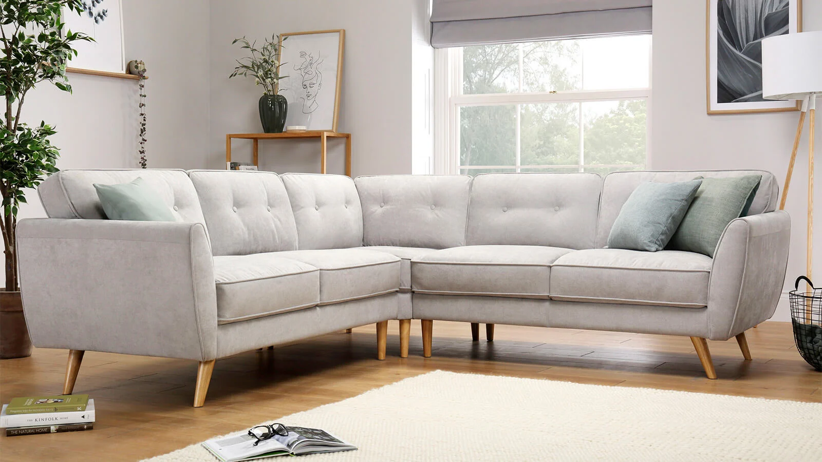 Harlow > Dove grey plush > Corner