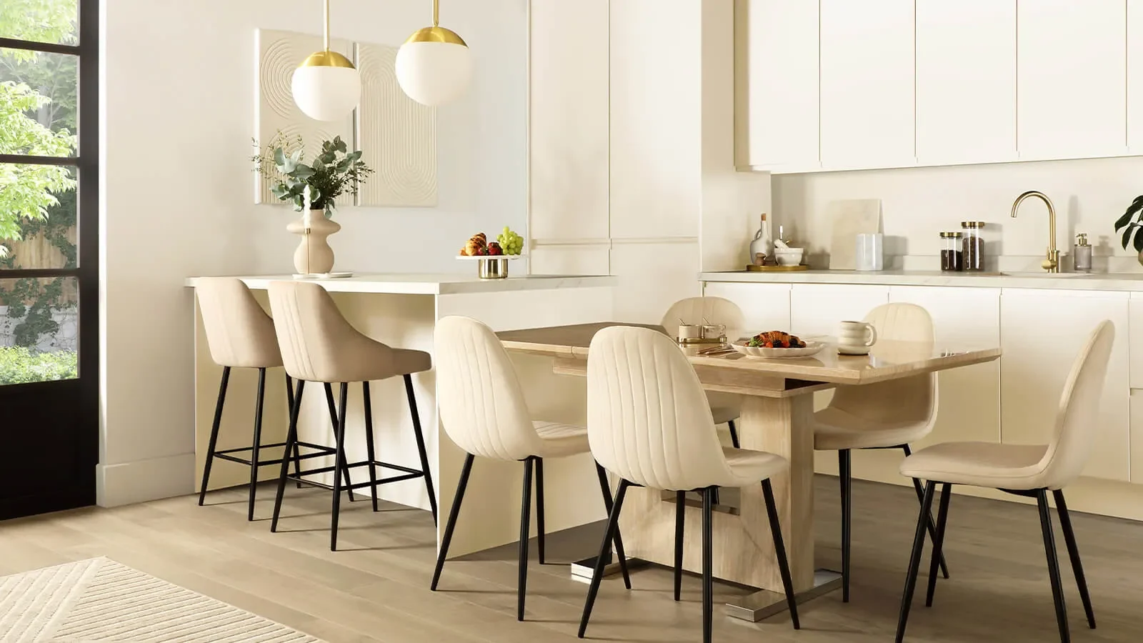 20 tips for small dining rooms > Banner