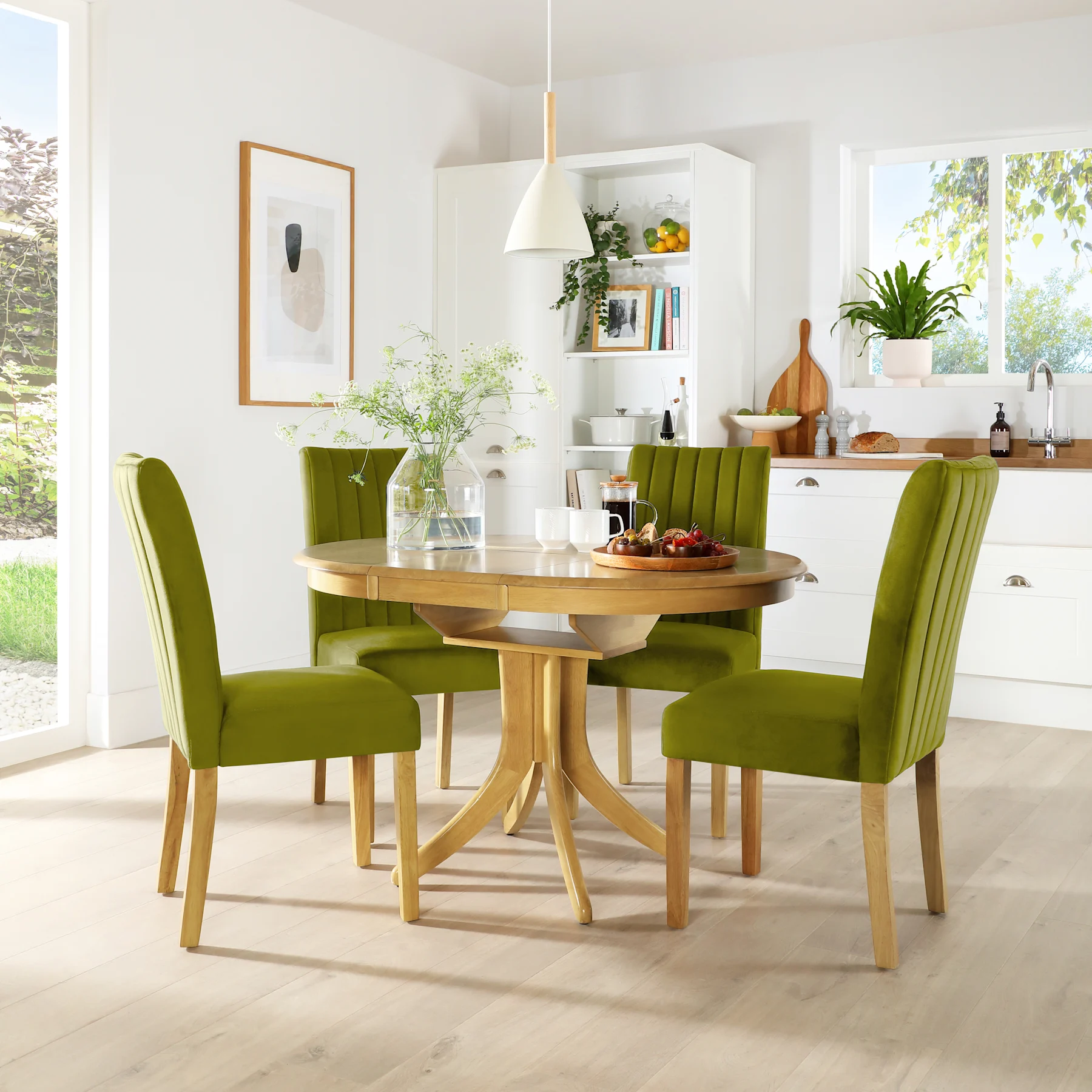 Hudson Round Extending Dining Table & 6 Salisbury Chairs, Natural Oak Finished Solid Hardwood, Olive Green Classic Velvet, 90-120cm