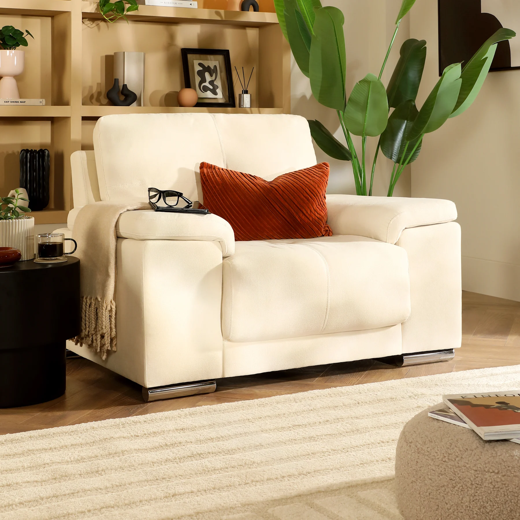 Kansas Armchair, Ivory Classic Plush Fabric