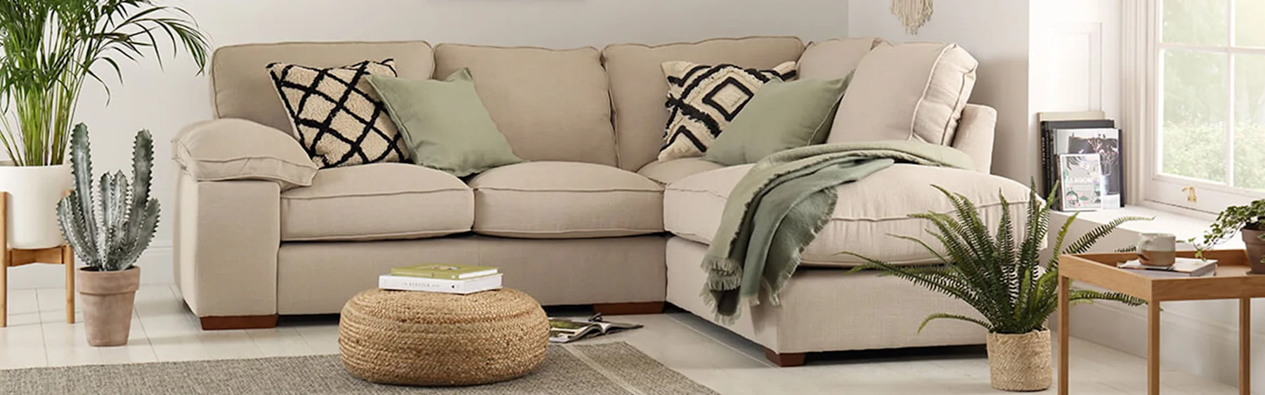 How to style a corner sofa > Banner