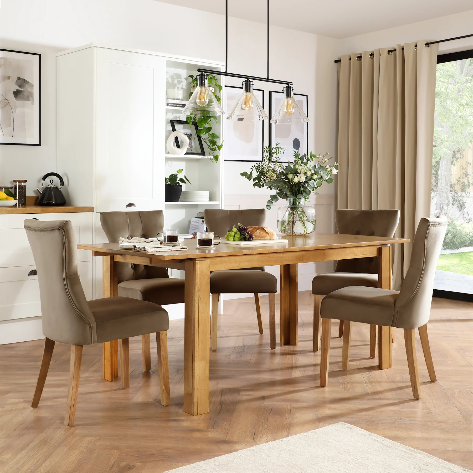 Bali Extending Dining Table & 6 Bewley Chairs, Natural Oak Finished Solid Hardwood, Beige Classic Velvet, 150-180cm