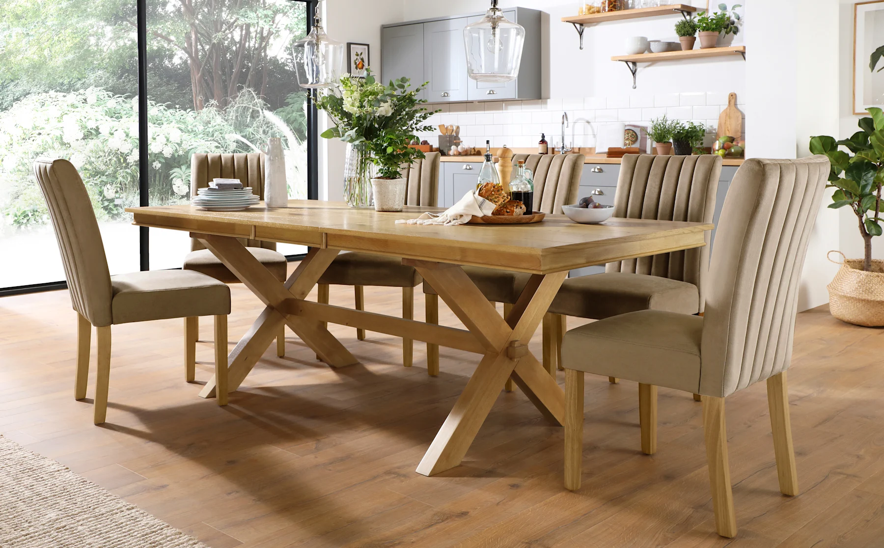 Grange Extending Dining Table & 8 Salisbury Chairs, Natural Oak Veneer & Solid Hardwood, Beige Classic Velvet & Natural Oak Finished Solid Hardwood, 180-220cm