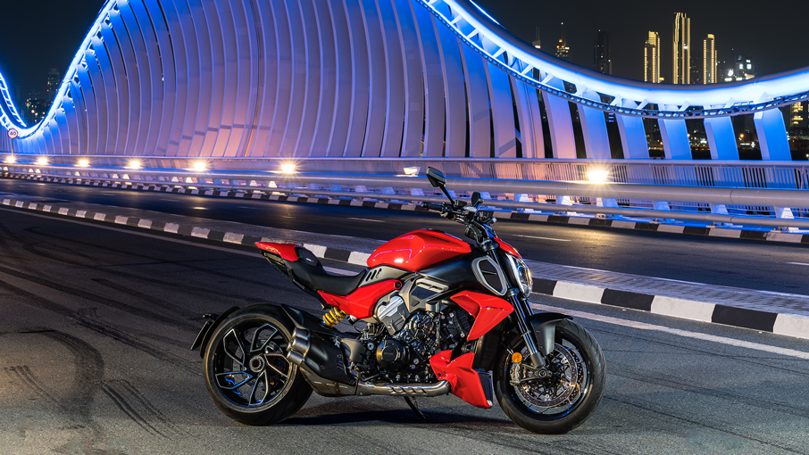 ドカティ　デアベル New Diavel V4 Ducati - Dare to be Bold