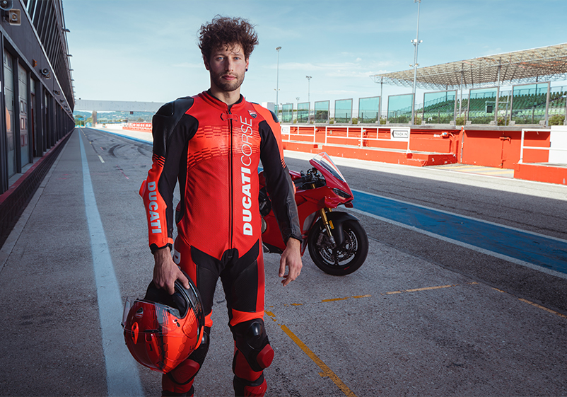 美品 DUCATI ドカティ ドゥカティ ウール ベスト ライダーベスト XL ドゥカティ 1984 750 TT1 エンデュランス 歴史あるドゥカティを知る