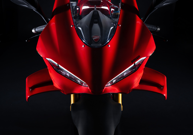 New Panigale V4 - Wonder. Engineered.