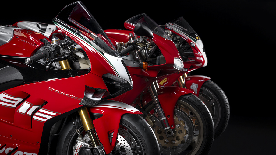 ドゥカティ 916 – 伝説のスーパーバイク – 歴史とデザインのアイコン
