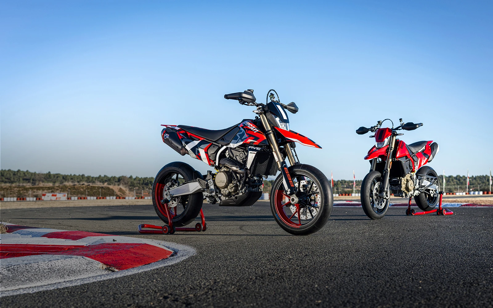 Hypermotard 698 Mono Press Launch