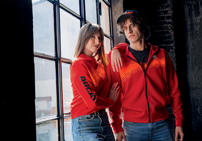 メンズ、レディース、キッズ用バイクアパレル＆アクセサリー | Ducati