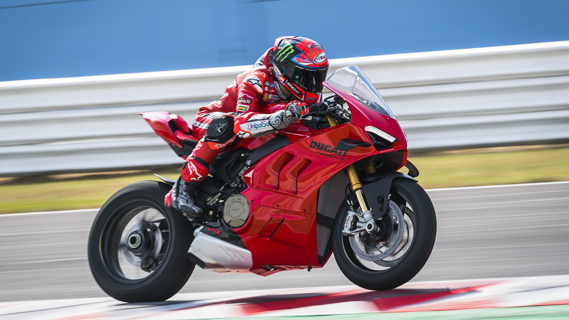 A nova moto Ducati de mais de 240 cavalos pronta para desembarcar