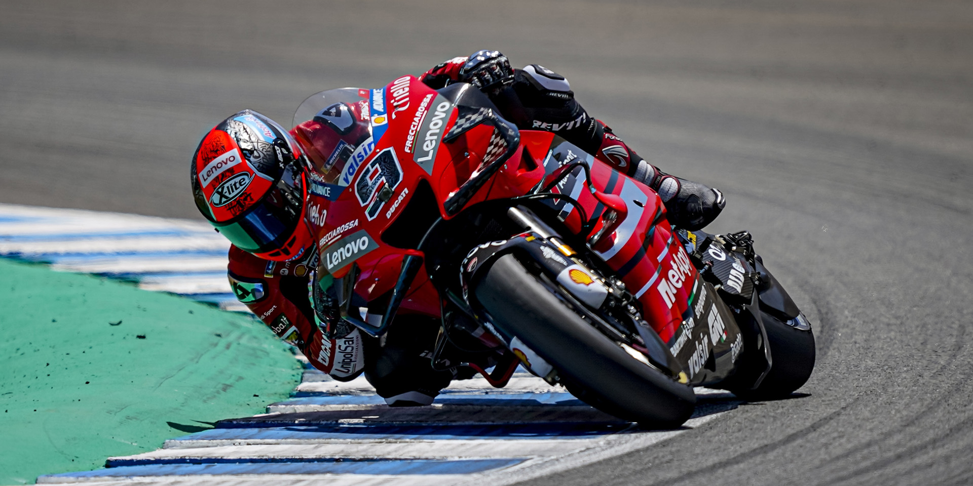 Dovizioso tenth and Petrucci sixteenth after the first day of free ...