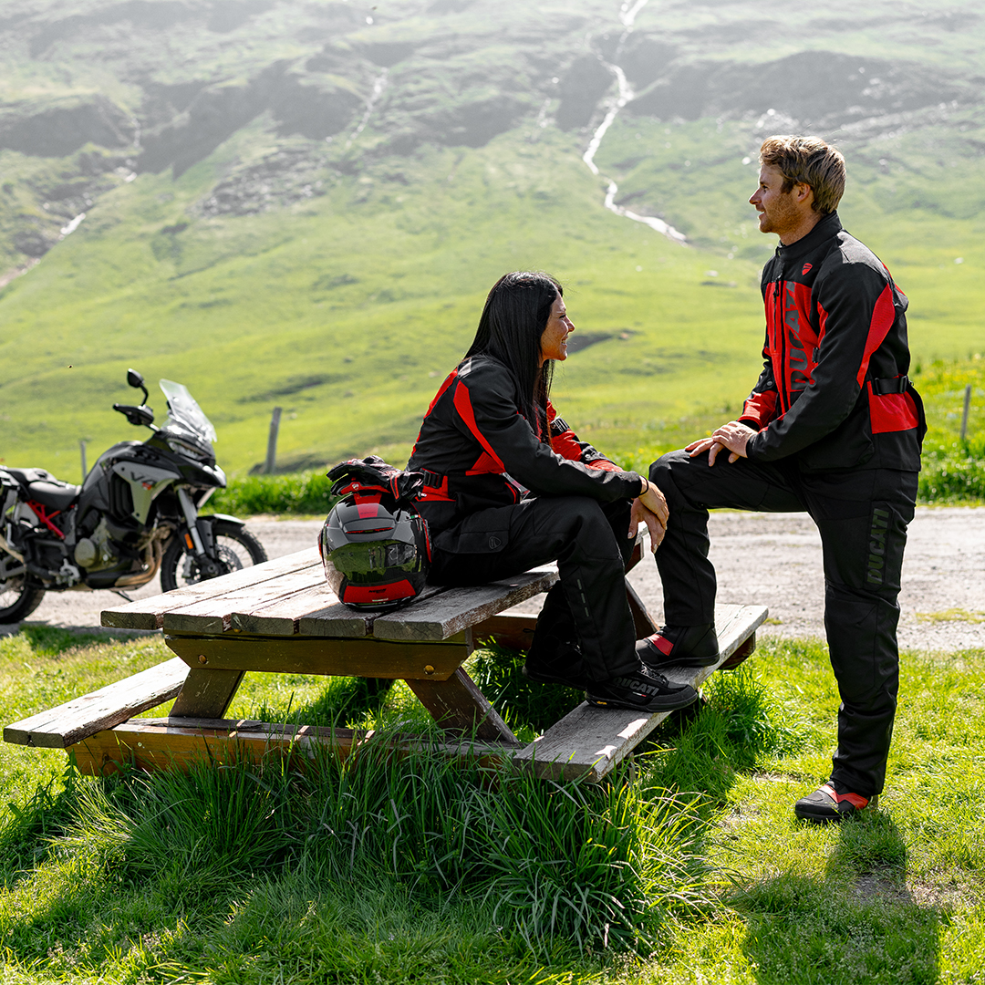 美品 DUCATI ドカティ ドゥカティ ウール ベスト ライダーベスト XL 楽天市場】Maisto（マイスト） 1/12 ドゥカティ X ディアベル S 2021