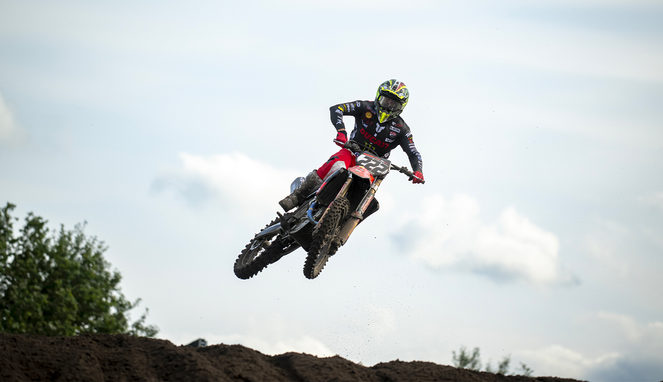 Motorcross Rider Tony Ducati Desmo450 MX made its Motocross World Championship debut in the ...