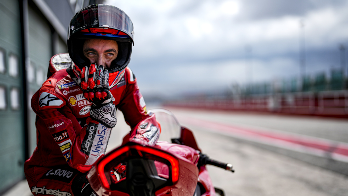 Nova Ducati Panigale V4: melhor relação peso/potência das esportivas - moto .com.br