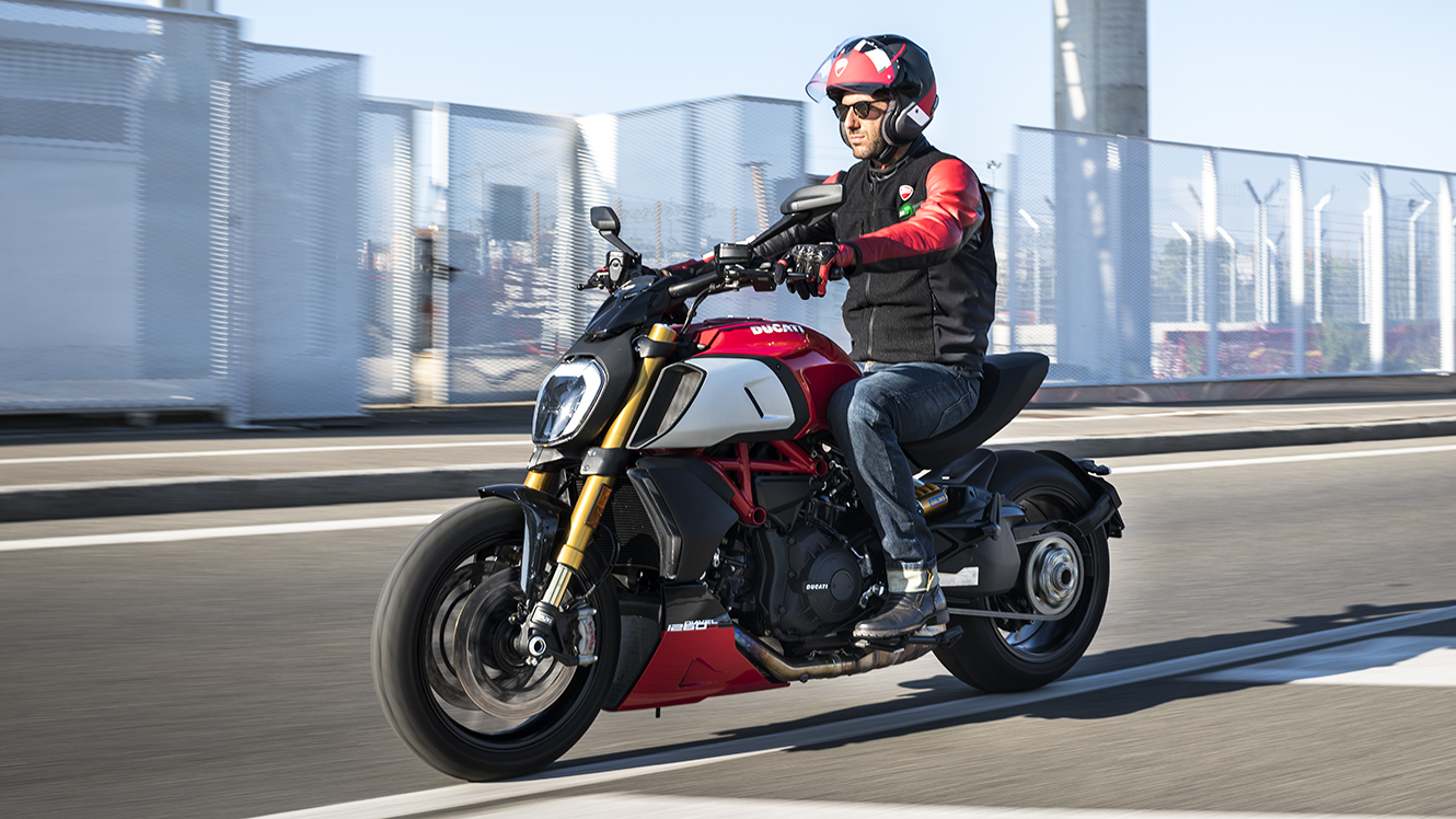 Ducati Smart Jacket - ドゥカティ・ スマートジャケット