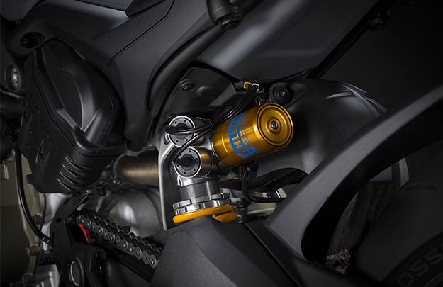 全商品オープニング価格！ パニガーレv4 J メンテナンススタンド ストリートファイターv4 メンテナンス