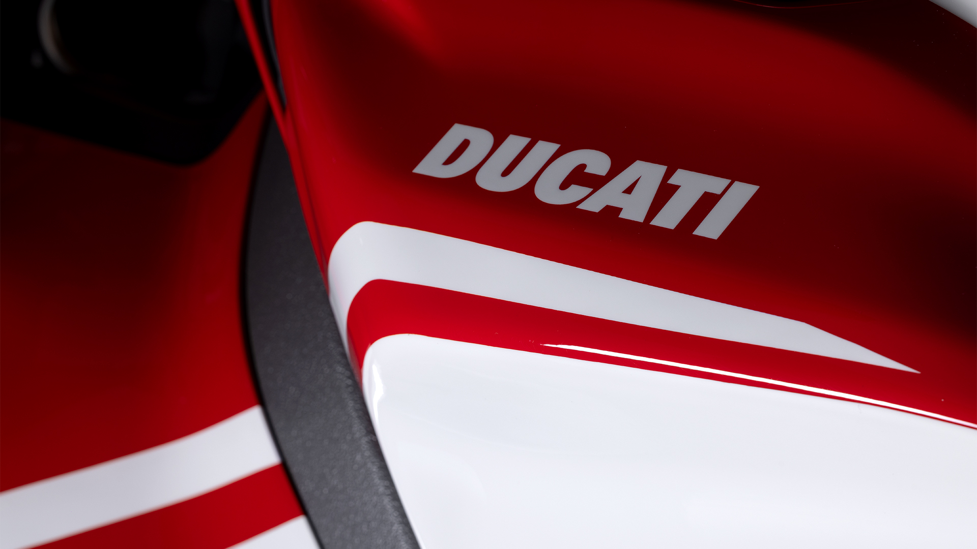 Panigale V4 Tricolore MY25 | Iconic Design | Ducati Australia's ...