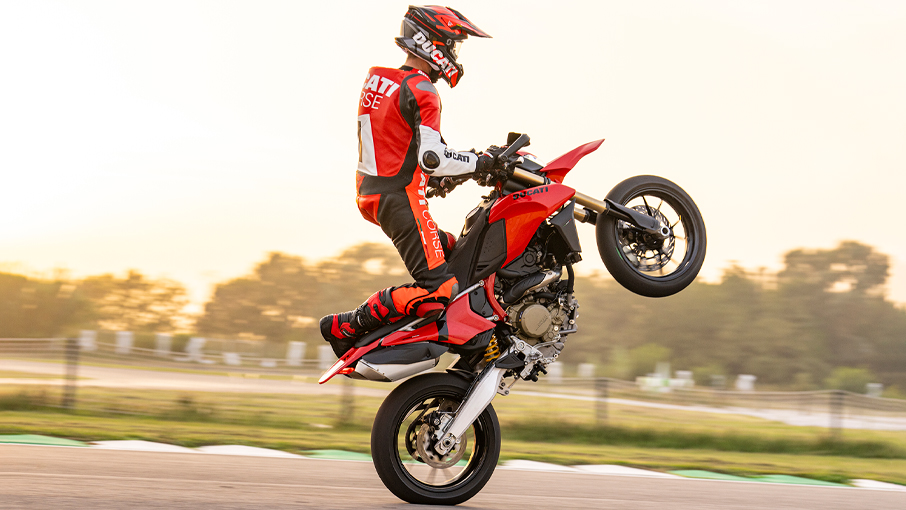 Ducati Hypermotard 698 Mono - Live. Play. Ride.