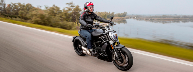 Xディアベル: unique Sport-Cruiser bikes | Ducati